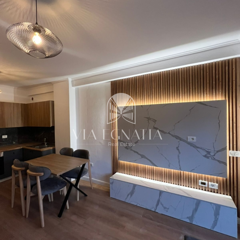 SHITET APARTAMENT 1+1 TEK SHKEMBI KAVAJES