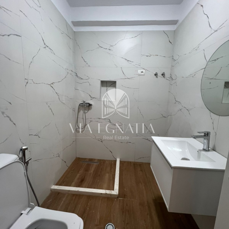 SHITET APARTAMENT 1+1 TEK SHKEMBI KAVAJES