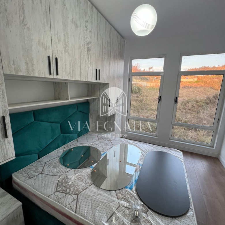 SHITET APARTAMENT 1+1 TEK SHKEMBI KAVAJES
