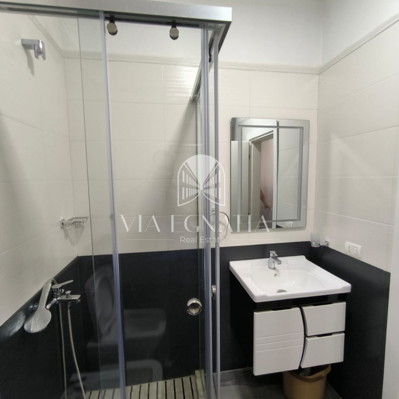 JEPET ME QERA APARTAMENT NE PLAZH DURRES