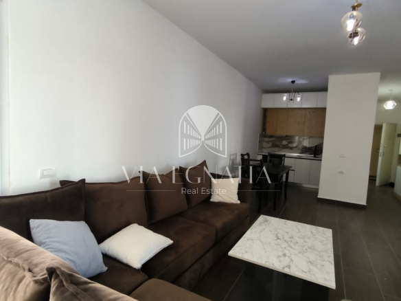 JEPET ME QERA APARTAMENT NE PLAZH DURRES