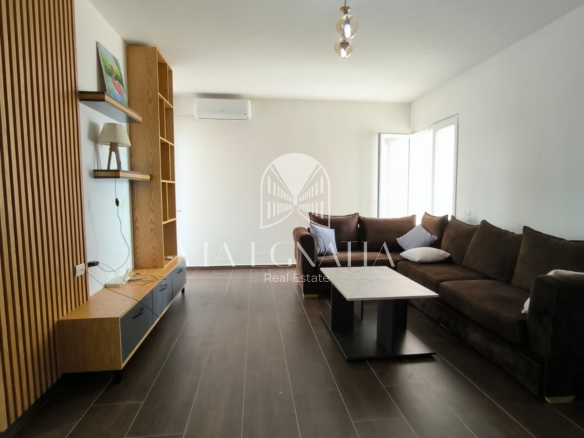 JEPET ME QERA APARTAMENT NE PLAZH DURRES