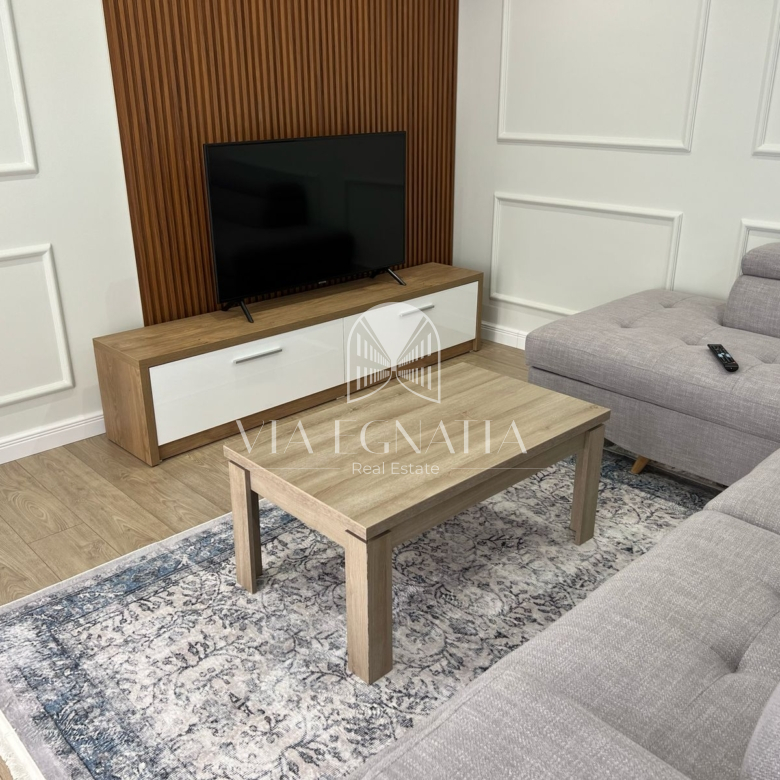 JEPET ME QERA APARTAMENT 2+1 TEK VILA ZOGUT DURRES