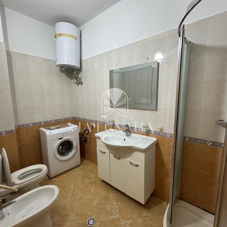 SHITET APARTAMENT 1+1 NE GOLEM