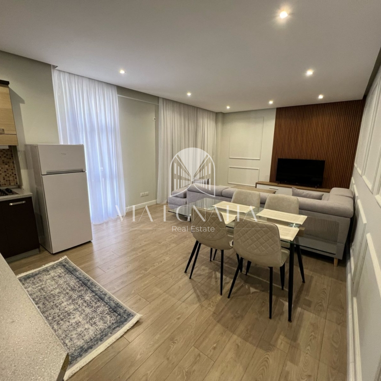 JEPET ME QERA APARTAMENT 2+1 TEK VILA ZOGUT DURRES