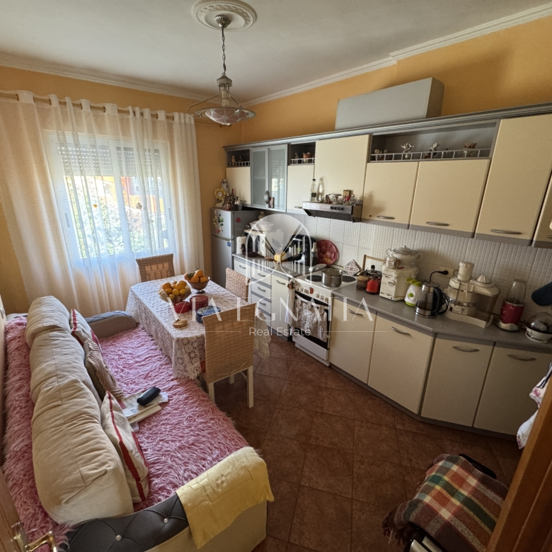 SHITET APARTMENT 2+1 NE QENDER