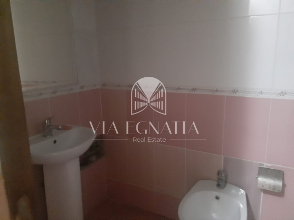 SHITET RESTORANT TEK LAGJIA 17