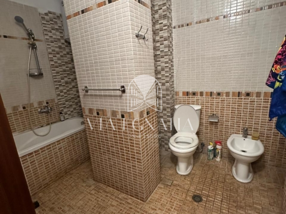 SHITET APARTAMENT TEK LAGJIA 17 DURRES