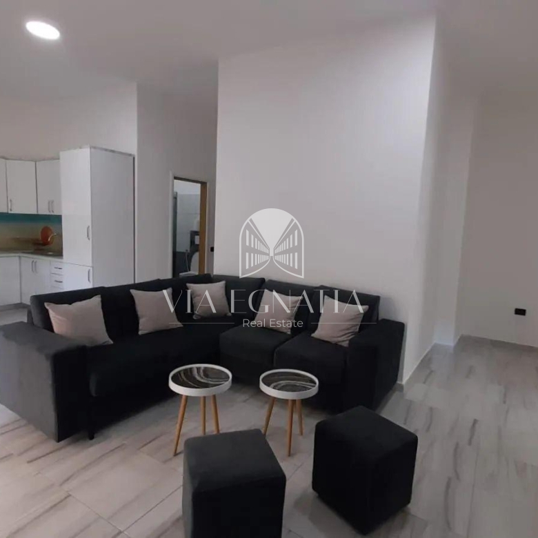 SHITET APARTAMENT TEK SHKEMBI KAVAJES