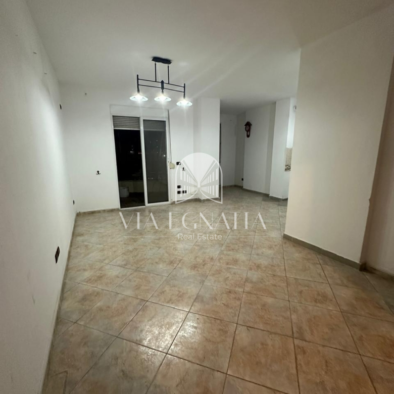 SHITET APARTAMENT TEK LAGJIA 17 DURRES