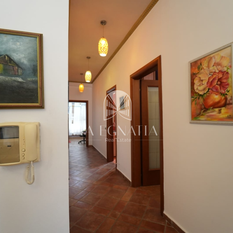 JEPET ME QERA APARTAMENT TEK ISH RAJONI POLICISE DURRES
