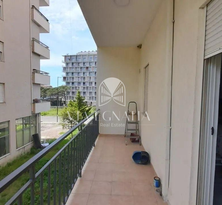 SHITET APARTAMENT TEK SHKEMBI KAVAJES