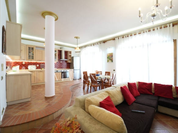 JEPET ME QERA APARTAMENT TEK ISH RAJONI POLICISE DURRES