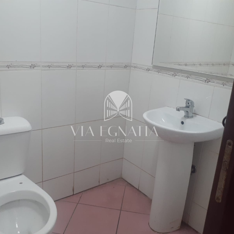SHITET RESTORANT TEK LAGJIA 17