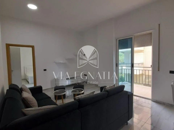 SHITET APARTAMENT TEK SHKEMBI KAVAJES