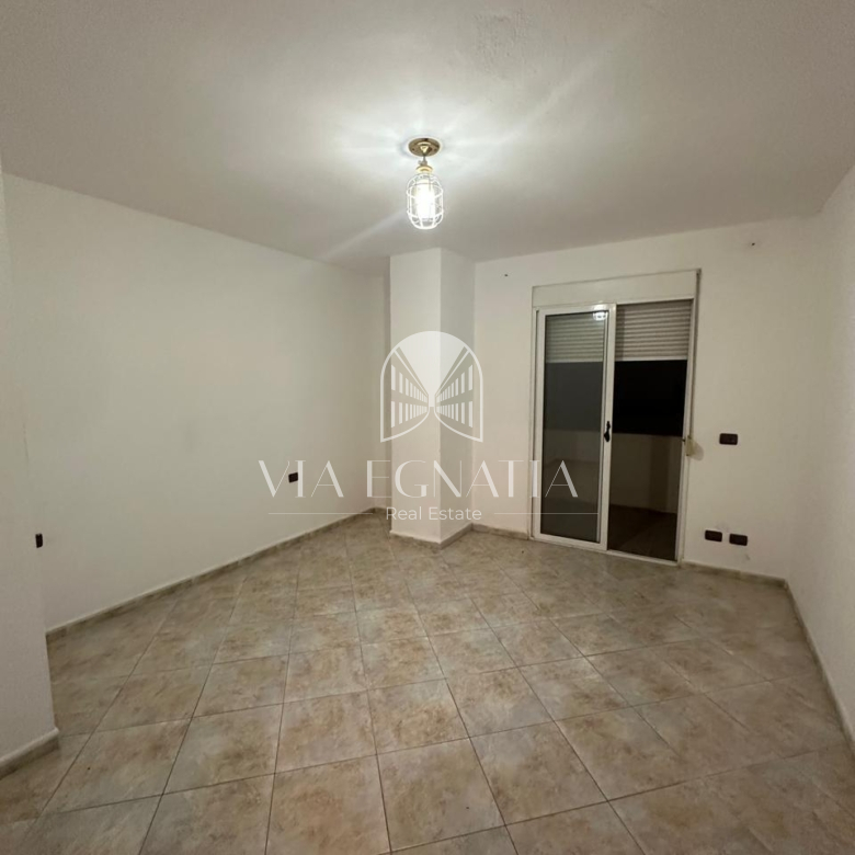 SHITET APARTAMENT TEK LAGJIA 17 DURRES