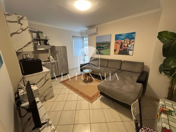JEPET ME QERA APARTAMENT NE VOLLGA