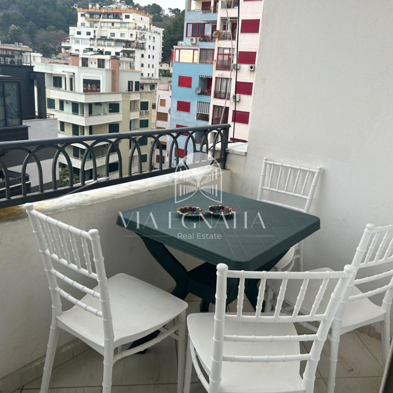 JEPET ME QERA APARTAMENT NE VOLLGA