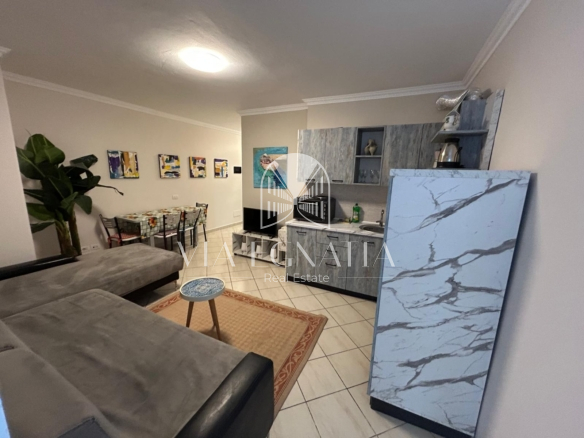 JEPET ME QERA APARTAMENT NE VOLLGA