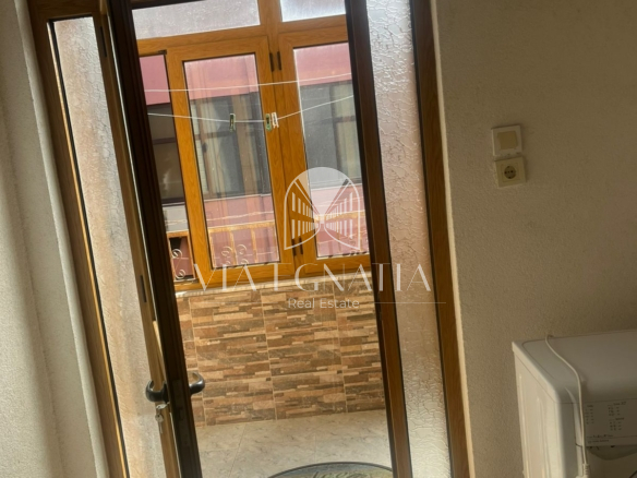 JEPET ME QIRA APARTAMENT QENDER DURRES
