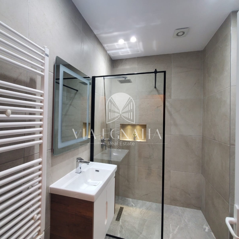 SHITET APARTAMENT 1+1 TEK RROTA KUQE DURRES