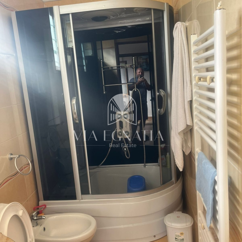 JEPET ME QIRA APARTAMENT QENDER DURRES