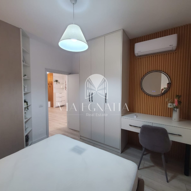 SHITET APARTAMENT 1+1 TEK RROTA KUQE DURRES