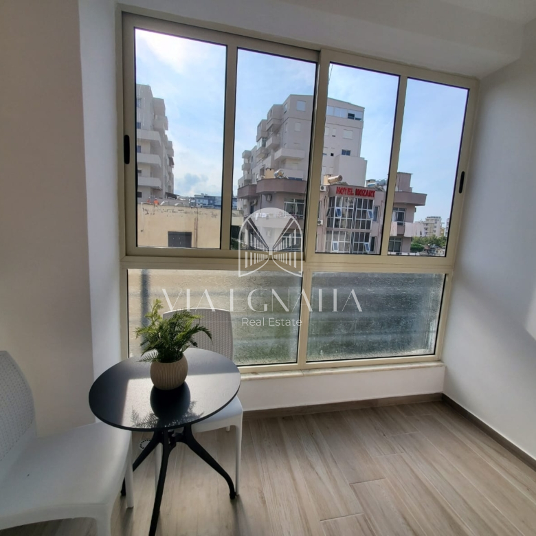 SHITET APARTAMENT 1+1 TEK RROTA KUQE DURRES
