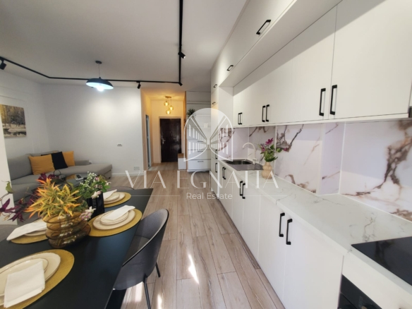 SHITET APARTAMENT 1+1 TEK RROTA KUQE DURRES