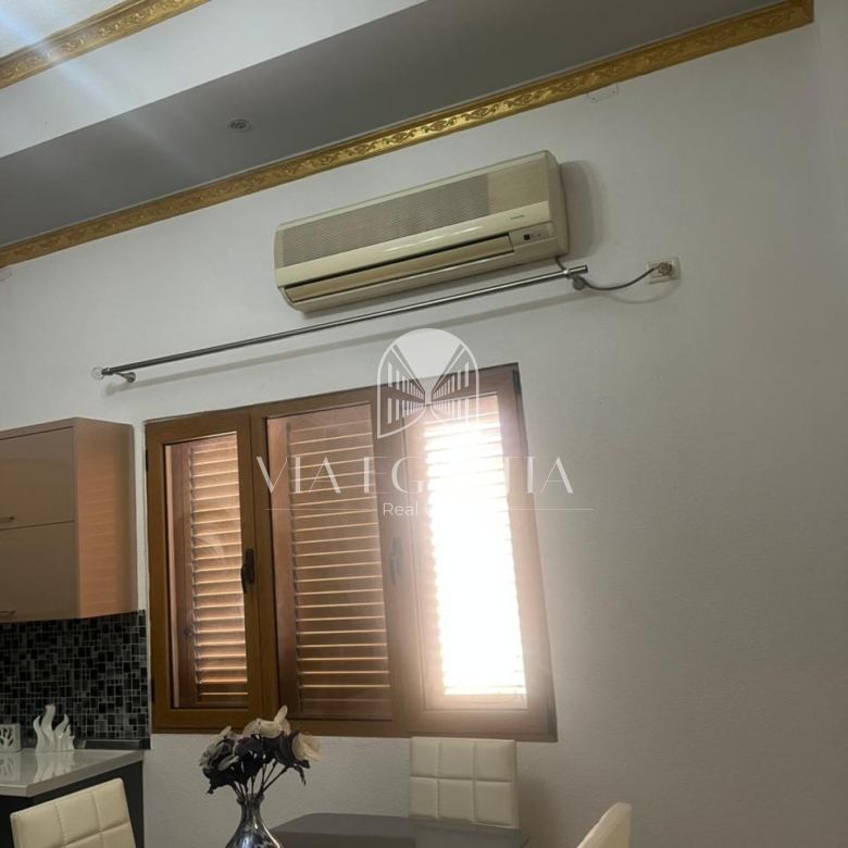 JEPET ME QIRA APARTAMENT QENDER DURRES