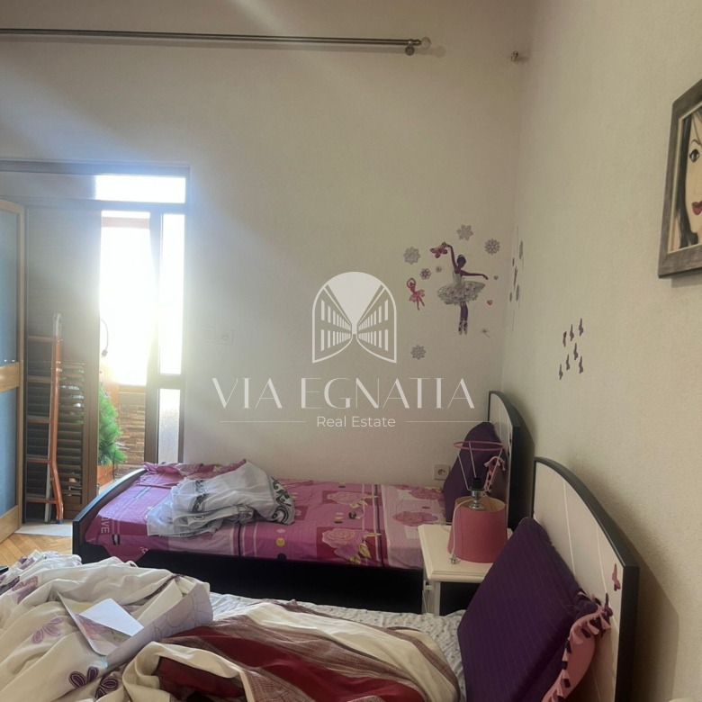JEPET ME QIRA APARTAMENT QENDER DURRES