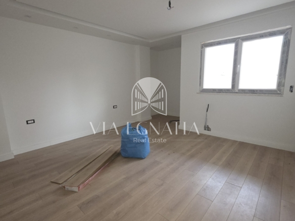 APARTAMENT 2+1+2 ME OBORR DHE GARAZH SEFER EFENDIU
