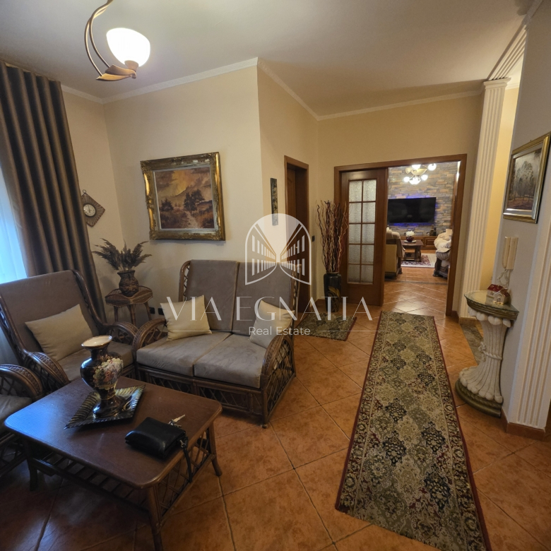APARTAMENT 3+1 NË SHITJE – KATI I 6, ME ASHENSOR
