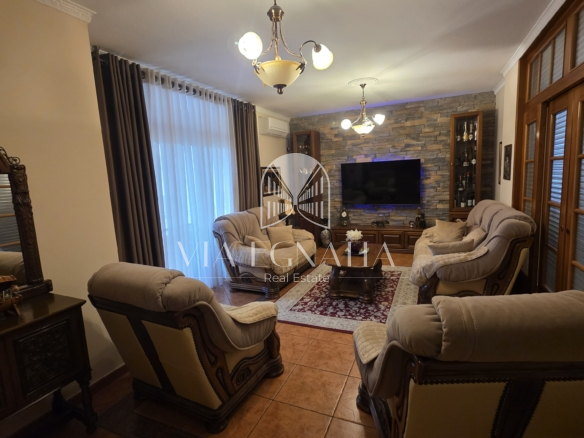 APARTAMENT 3+1 NË SHITJE – KATI I 6, ME ASHENSOR