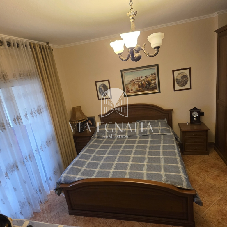 APARTAMENT 3+1 NË SHITJE – KATI I 6, ME ASHENSOR