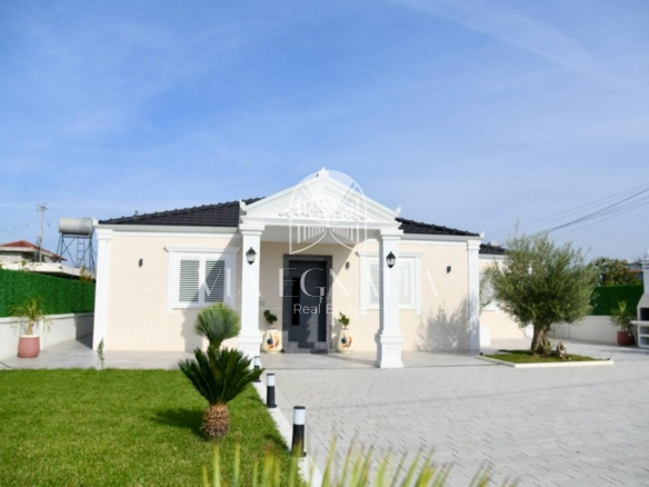 VILË PRIVATE LUKSOZE NË DURRËS