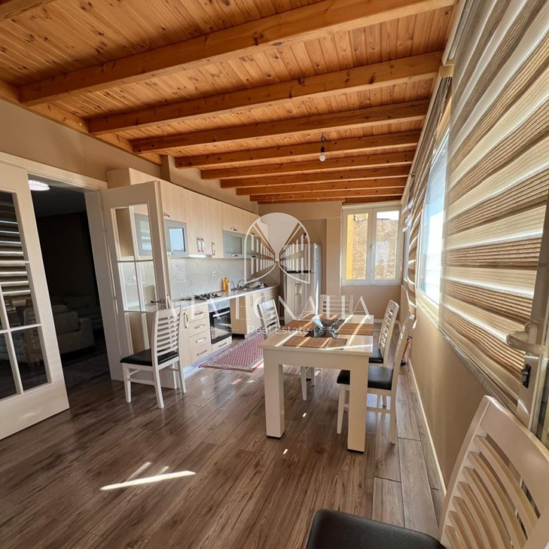 APARTAMENT 3+1 ME QERA – KATI I 8, ME ASHENSOR