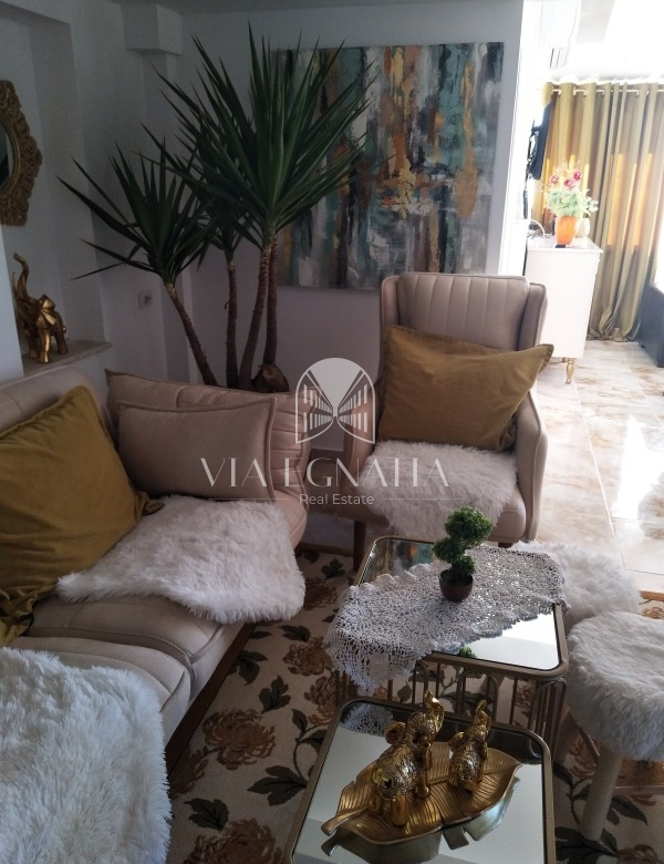 APARTAMENT DUPLEX 3+1 NË SHITJE – KOMPLEKS ME PISHINË