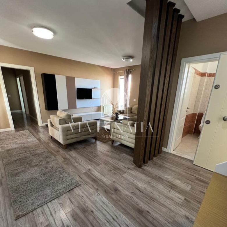 APARTAMENT 3+1 ME QERA – KATI I 8, ME ASHENSOR