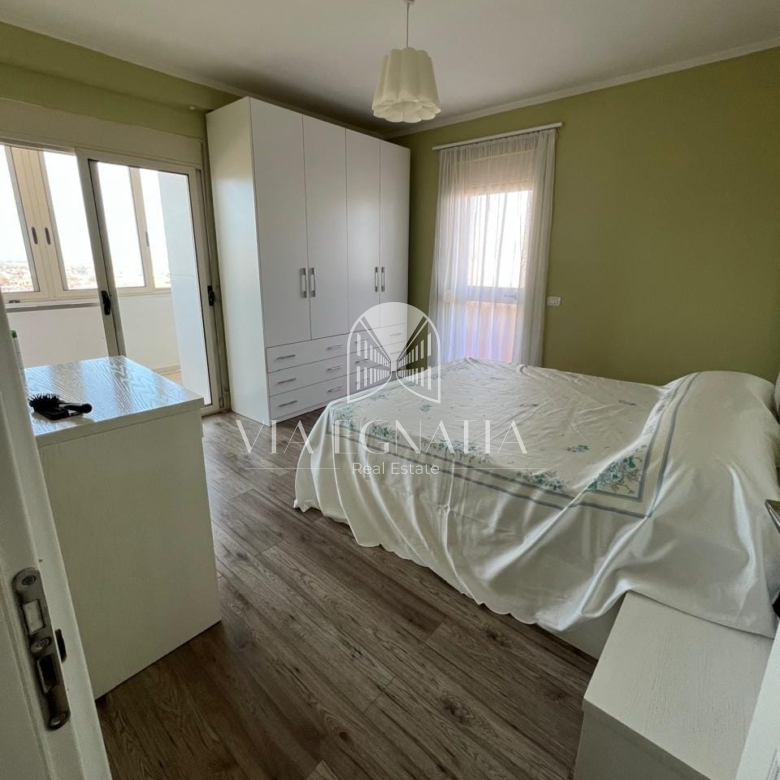 APARTAMENT 3+1 ME QERA – KATI I 8, ME ASHENSOR