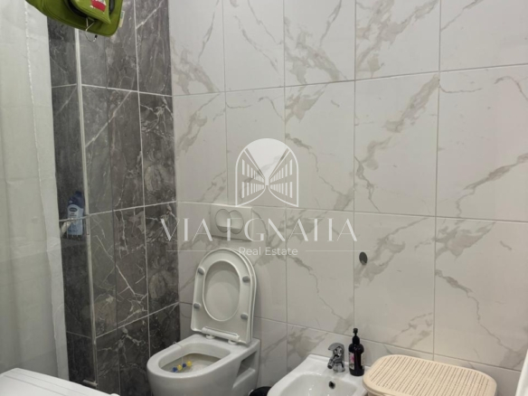 Shitet 1+1 TEK PALLATI CONAD – RRUGA E PORTIT, DURRES