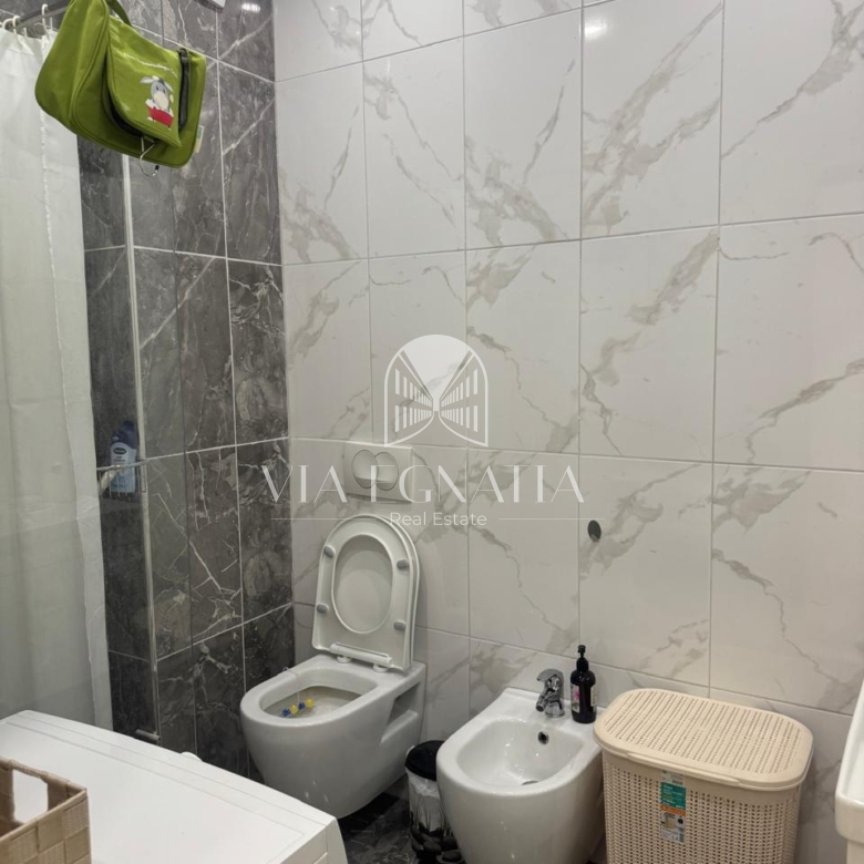 Shitet 1+1 TEK PALLATI CONAD – RRUGA E PORTIT, DURRES