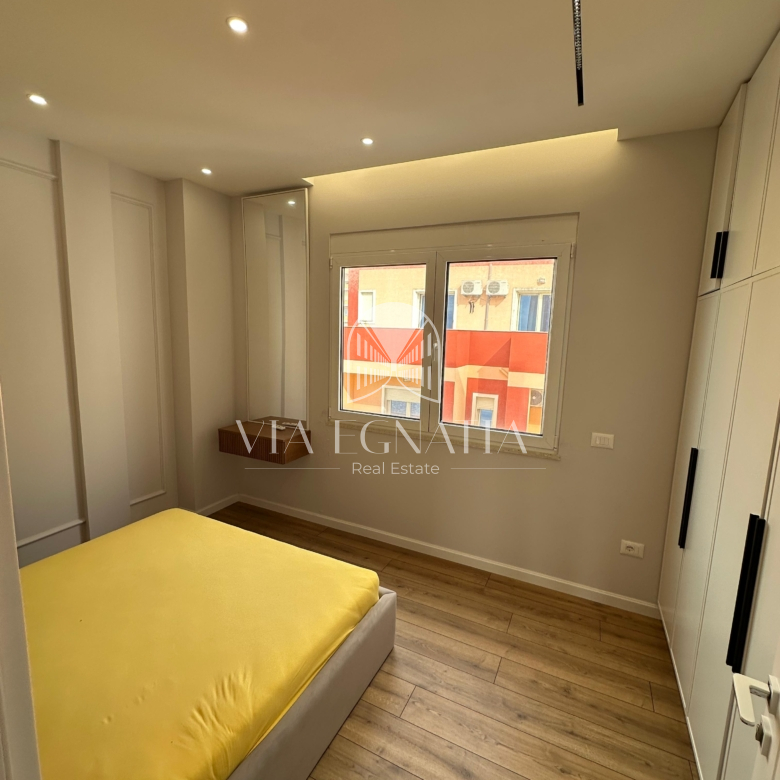 SHITET APARTAMENT 1+1 | VIJË E PARË ME DETIN | PAMJE PANORAMIKE.