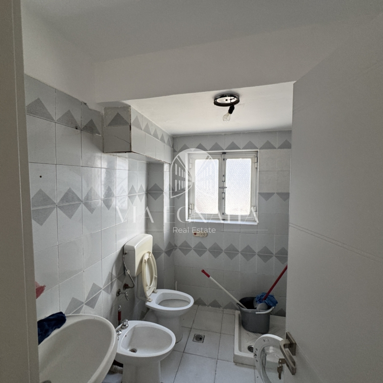 SHITET APARTAMENT 2+1 | QENDËR DURRËS