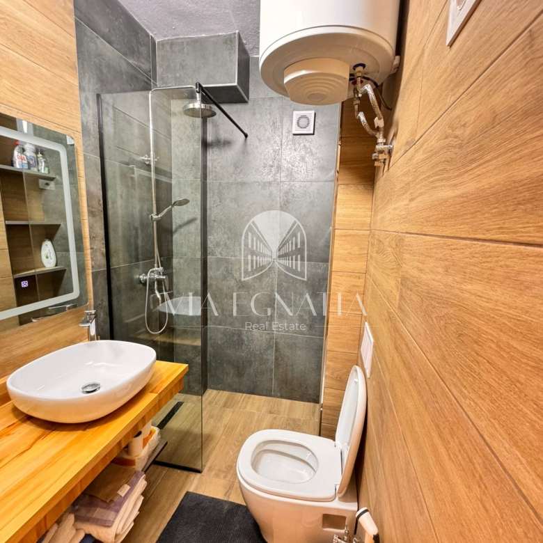 SHITET APARTAMENT 2+1 | SHKËMBI I KAVAJËS