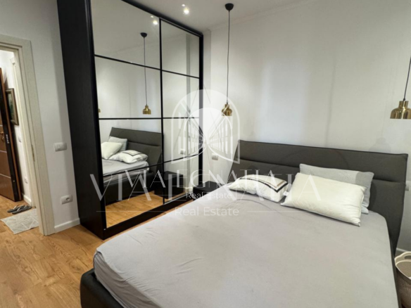 Shitet 1+1 TEK PALLATI CONAD – RRUGA E PORTIT, DURRES