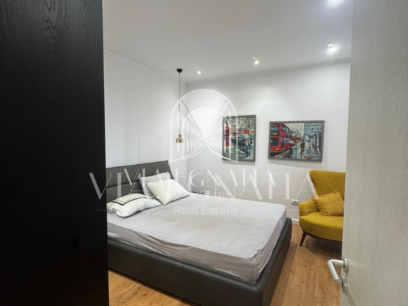 Shitet 1+1 TEK PALLATI CONAD – RRUGA E PORTIT, DURRES