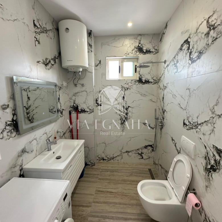 SHITET APARTAMENT 1+1 | VIJË E PARË ME DETIN | PAMJE PANORAMIKE.