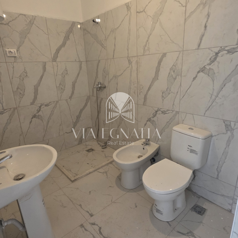 APARTAMENT 3+1 PER SHITJE NE LAGJEN 17, DURRES