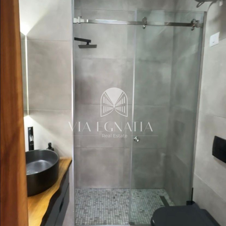 APARTAMENT 2+1 ME QIRA PRANË XHAMISË, DURRËS
